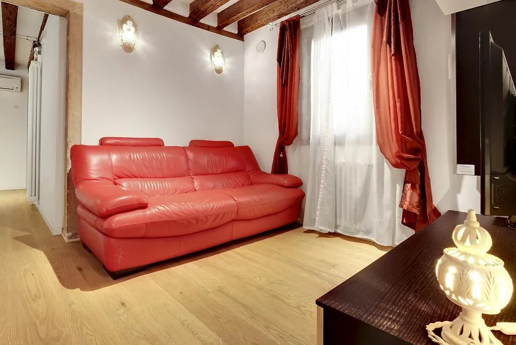 Ca' Patrizia Apartment Venice